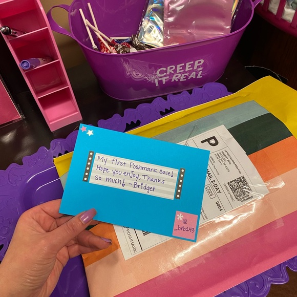 Meet your Posher, Bridget - Picture 2 of 3